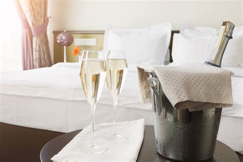 creative hotel amenities